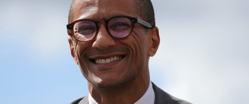 Karim Bouamrane, Alors que la gauche française traverse une phase de recomposition, la recherche d’un leader capable de fédérer ses diverses sensibilités devient cruciale Parmi les figures émergentes